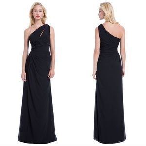 Bill levcoff 10 Black one shoulder gown